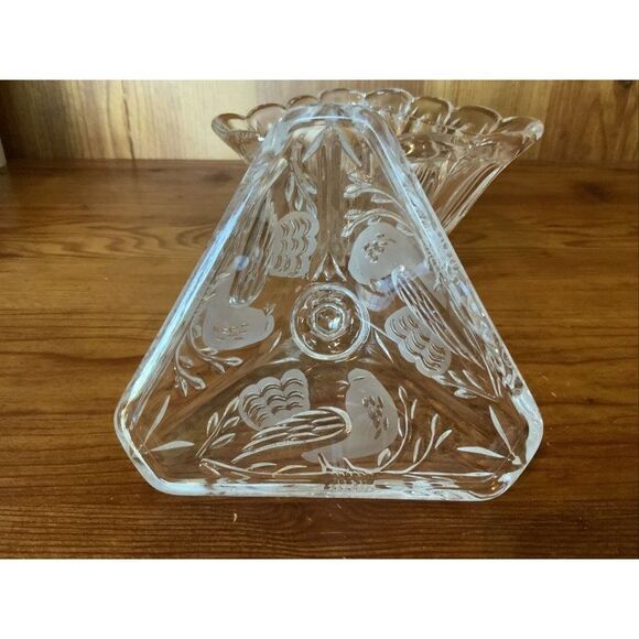 Action Industries Crystal Bird Collection Triangular Candy Dish With Lid - Picture 7 of 8